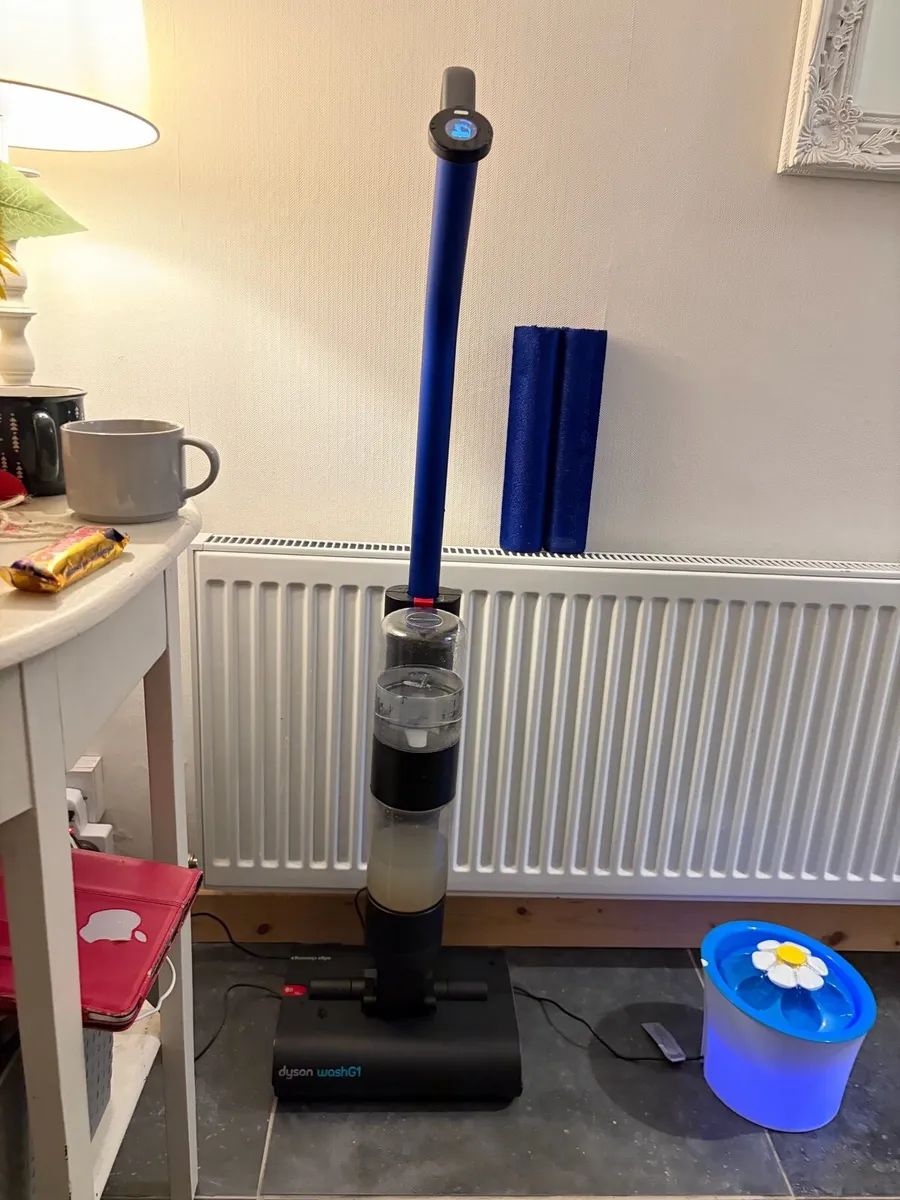 Dyson wash g1 floor washer - Image 2