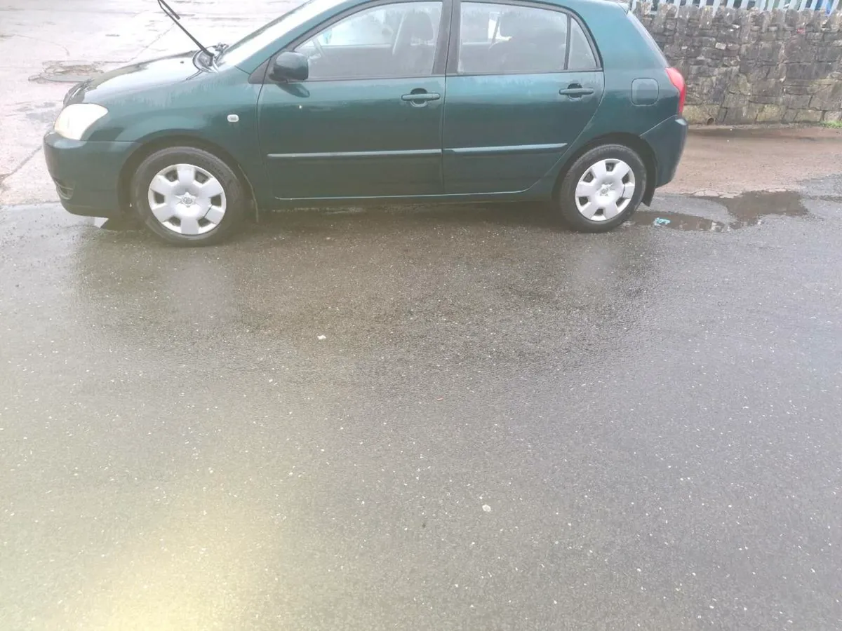 Toyota corrolla hatch back - Image 3