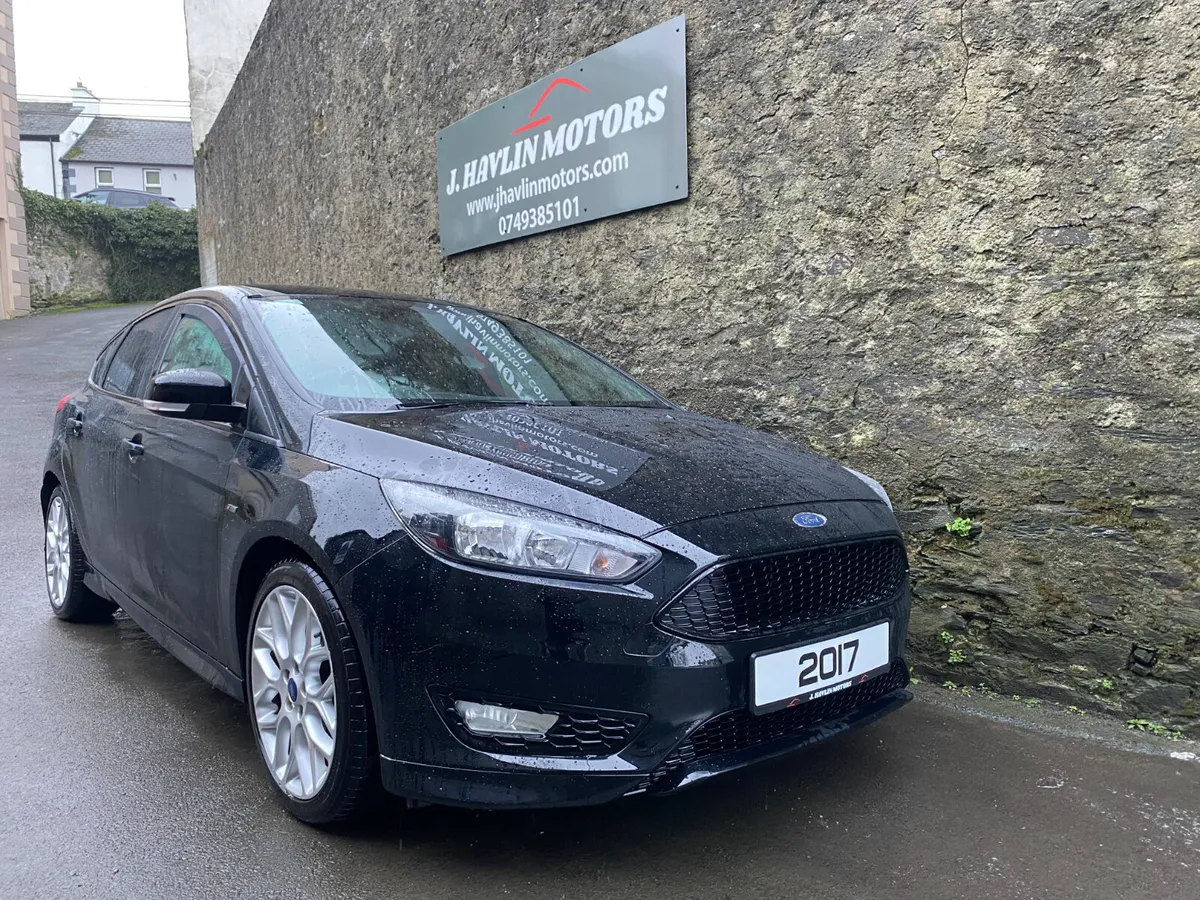 Oct 2017 Ford Focus ST-Line TDCi 120 - Image 2