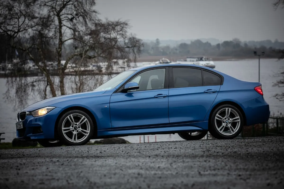 BMW 3-Series 2014 - Image 2