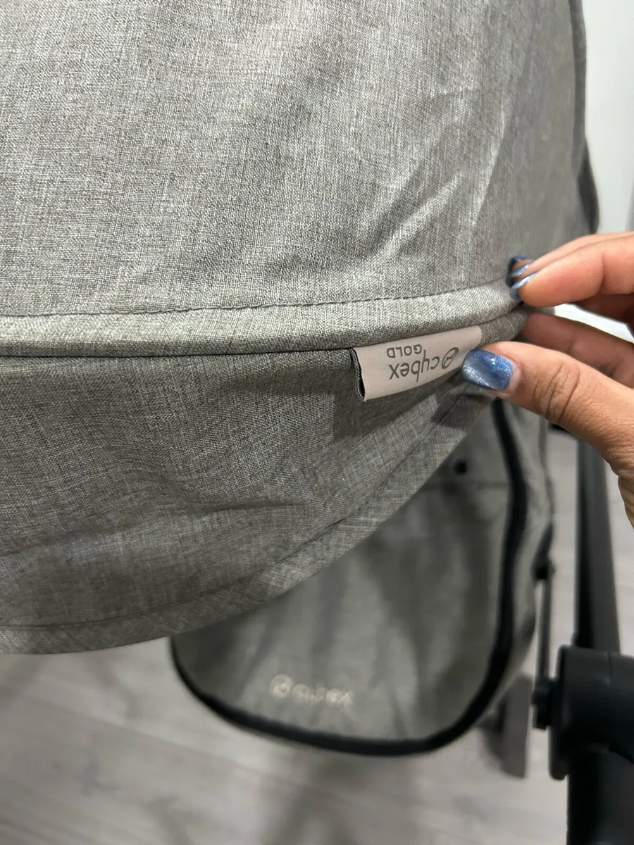 Cybex eezy Twist buggy and car seat - Image 4