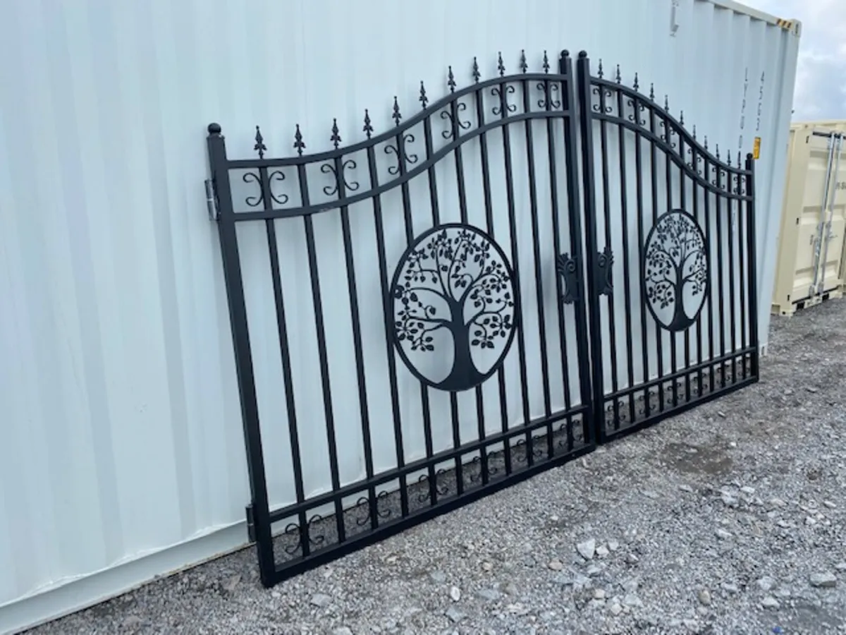 New 14FT Bi Parting Iron Gate **Online Auction** - Image 3