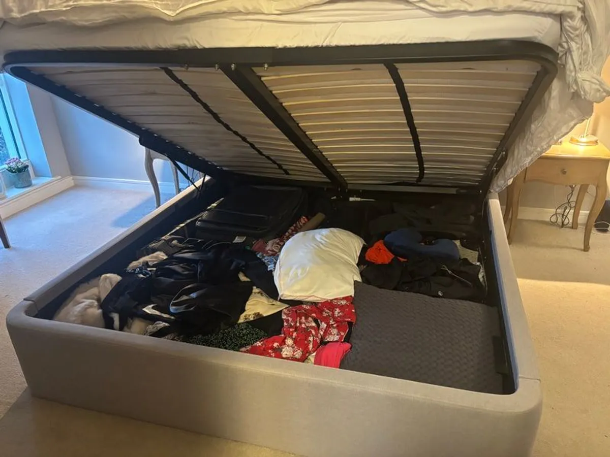 TEMPUR Superking  Holcot Ottoman Bed Light Grey - Image 4