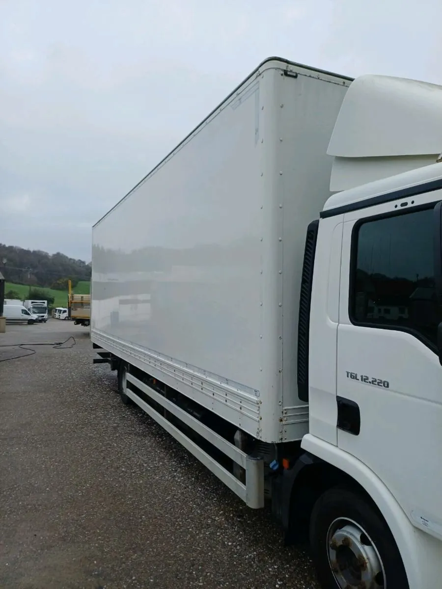 Lorry container - Image 1