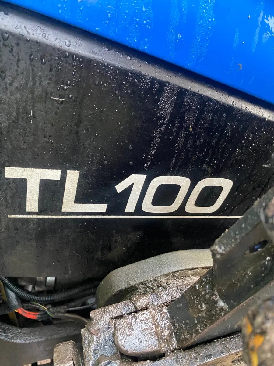 New Holland TL100 C/W Quicke 320 Loader - Image 3