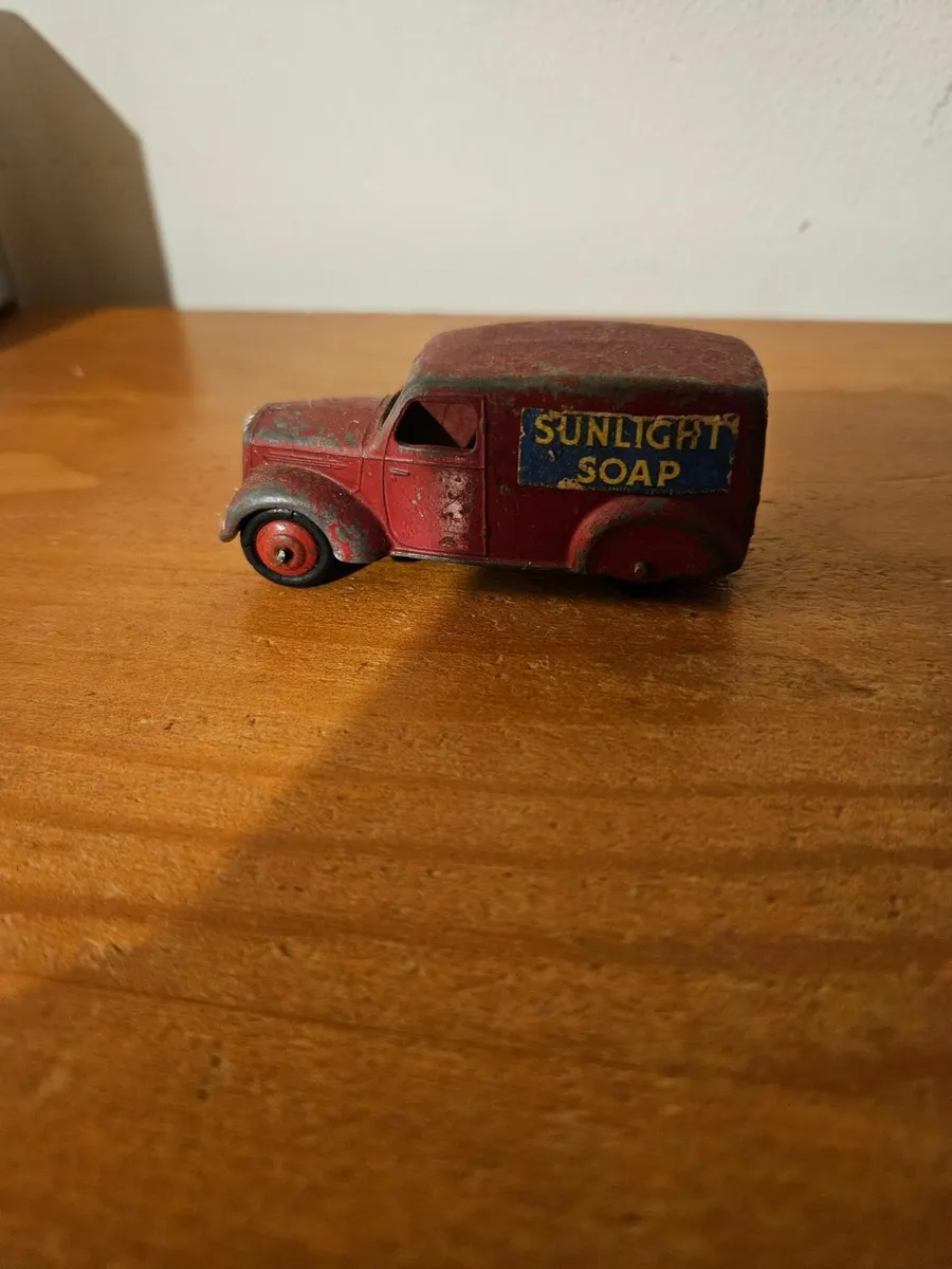 Dinky Pre War Sunlight Soap Van - Image 3