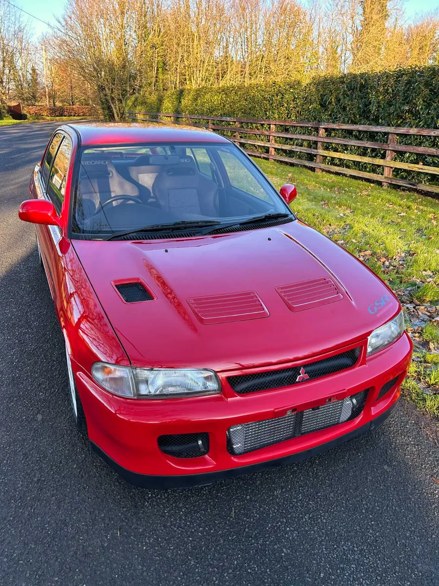Mitsubishi Lancer 1994 Evolution II GSR - Image 2