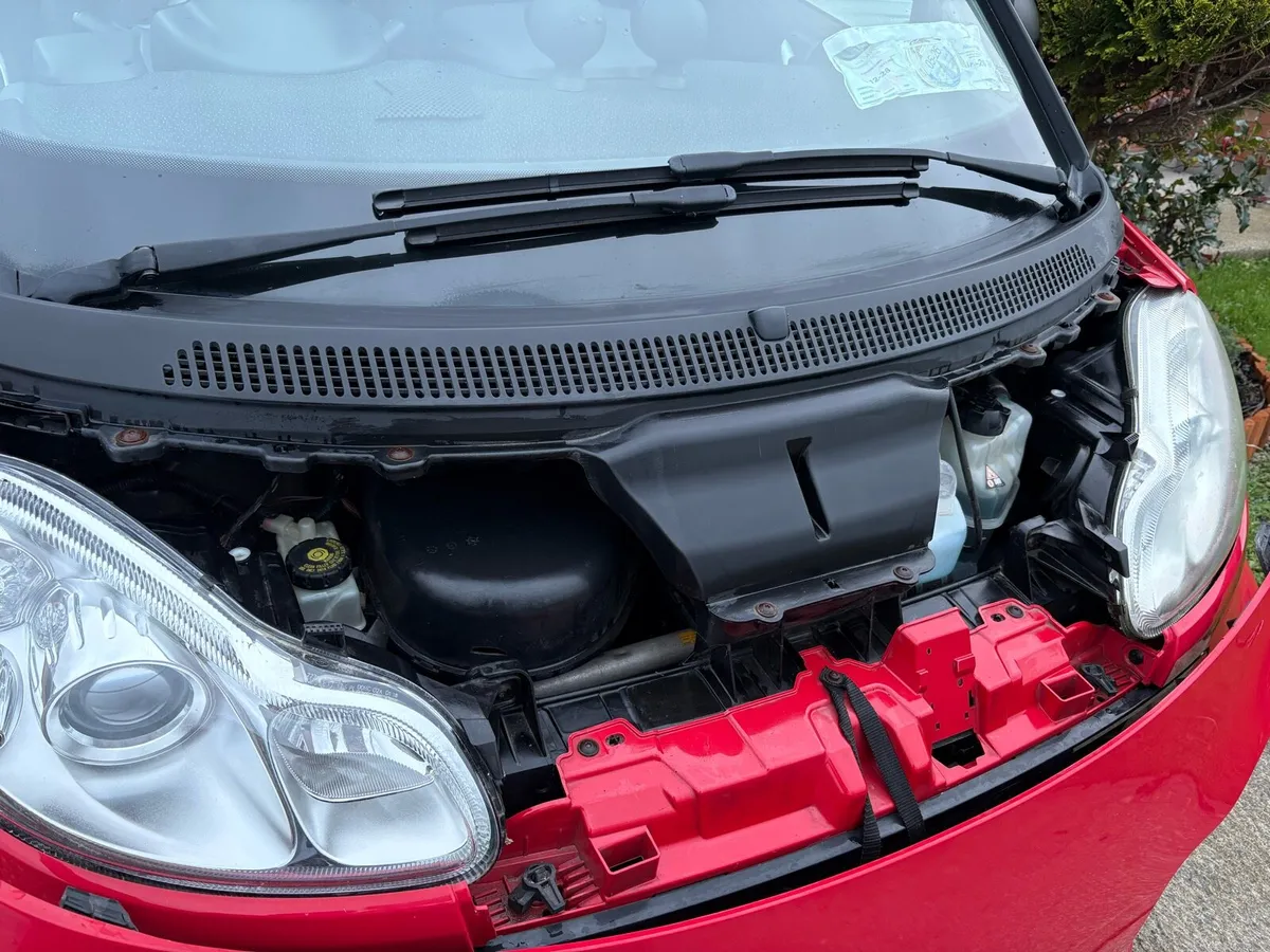 2009  Smart Fortwo Sport Coupe diesel low miles - Image 4