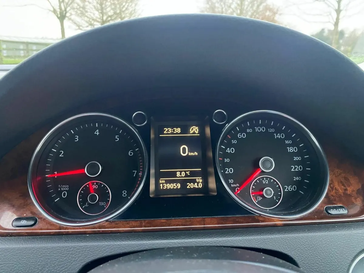 Volkswagen Passat BlueMotion 2012 1.4 Petro Low KM - Image 2
