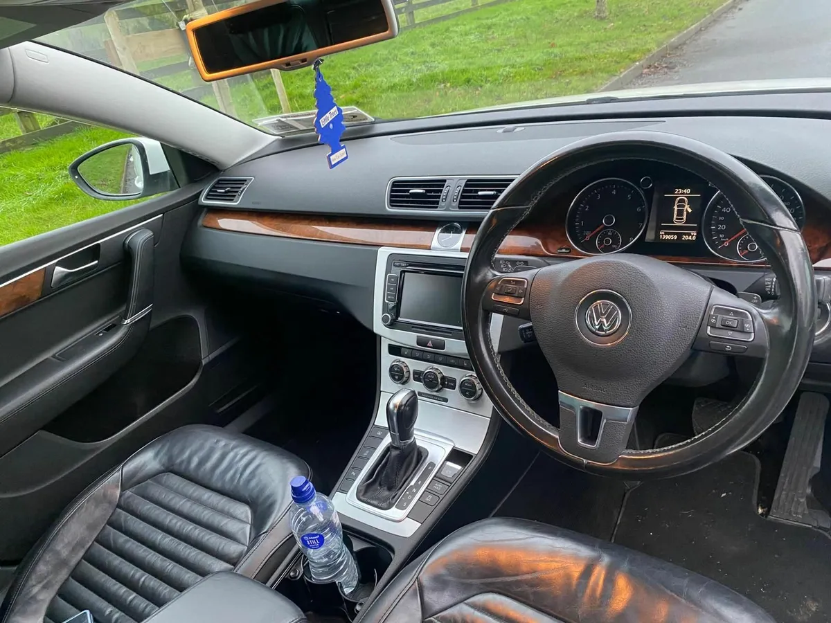 Volkswagen Passat BlueMotion 2012 1.4 Petro Low KM - Image 4