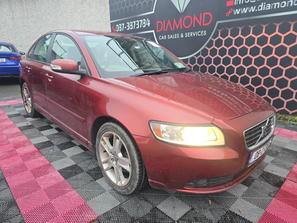 Volvo S40 2008 - Image 1