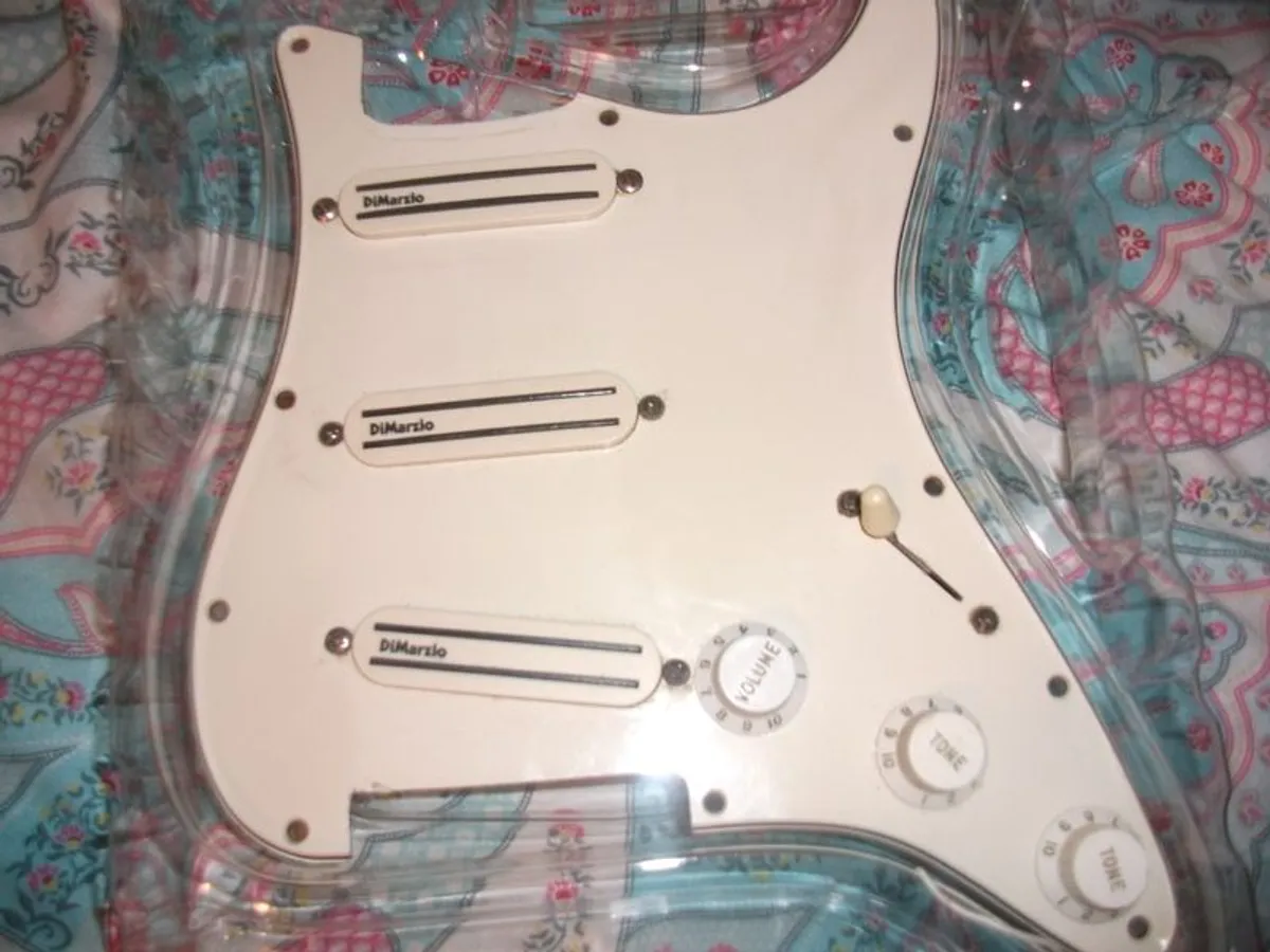 Dimarzio loaded pickguard - Image 1