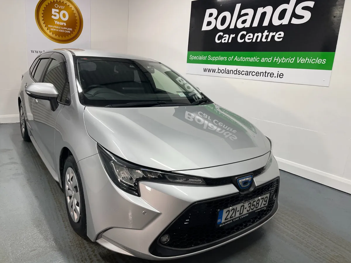 221 Toyota Corolla Hybrid 1.8 Automatic Tourer 5dr - Image 3