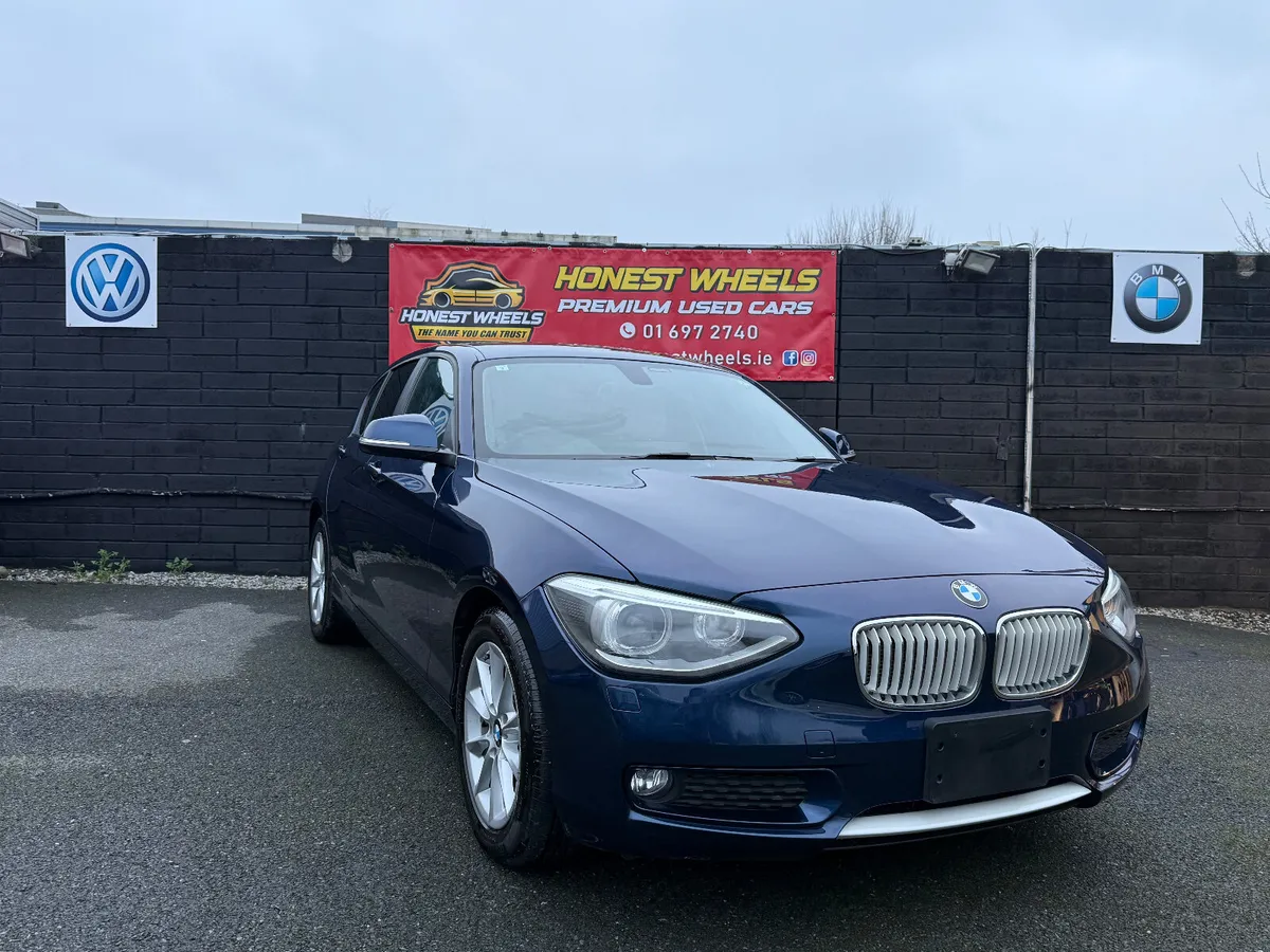 2015 BMW 116i 1.6 PETROL AUTOMATIC - Image 1