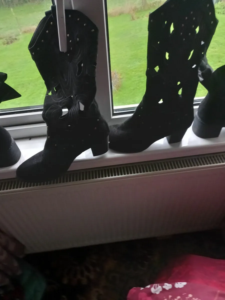 Ladies boots - Image 2