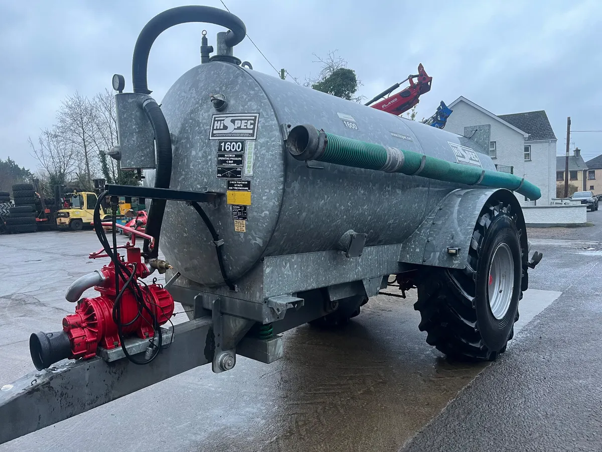 Hi spec 1600 gallon tanker - Image 1