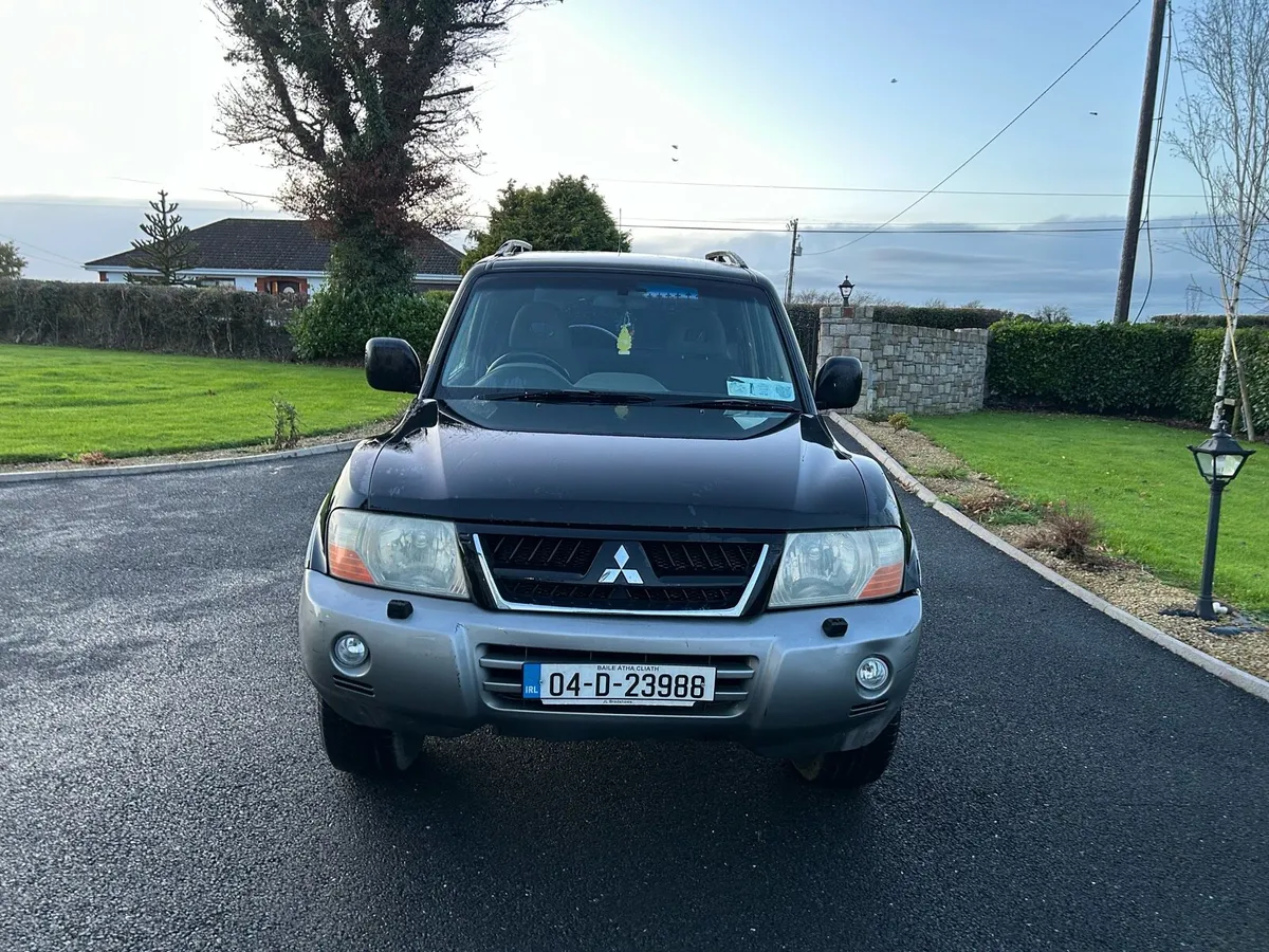 2004 Mitsubishi Pajero 3.2 - Image 2