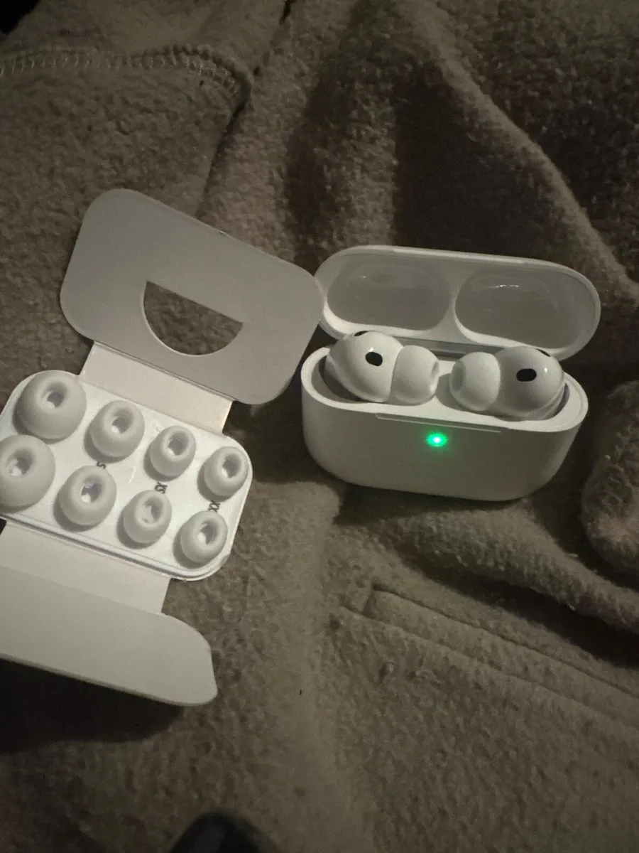 Airpods - Image 2