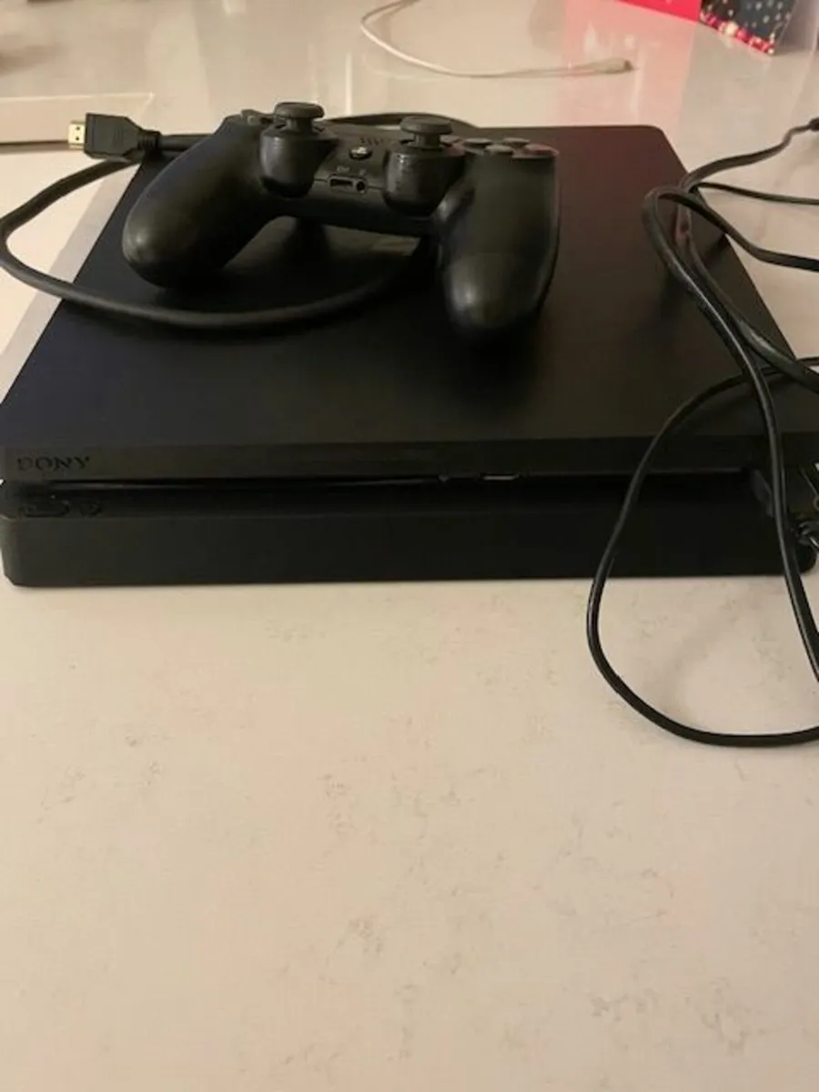 Playstation 4 - Image 4