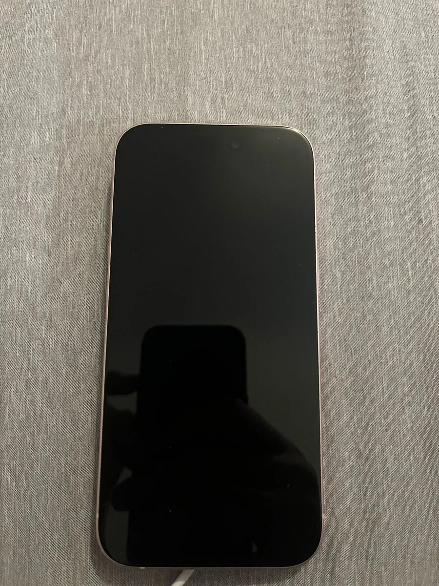 iPhone 15 Pink 128GB - Image 2