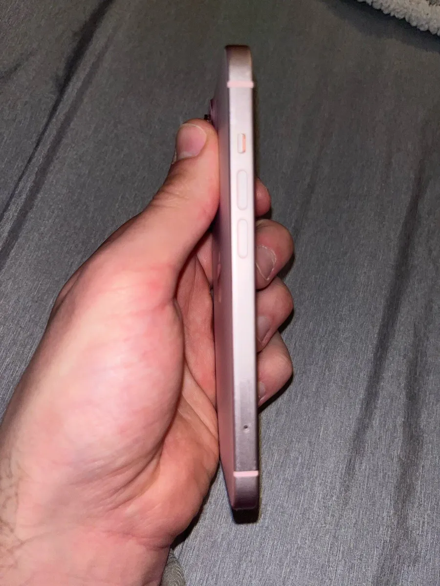 iPhone 15 Pink 128GB - Image 3