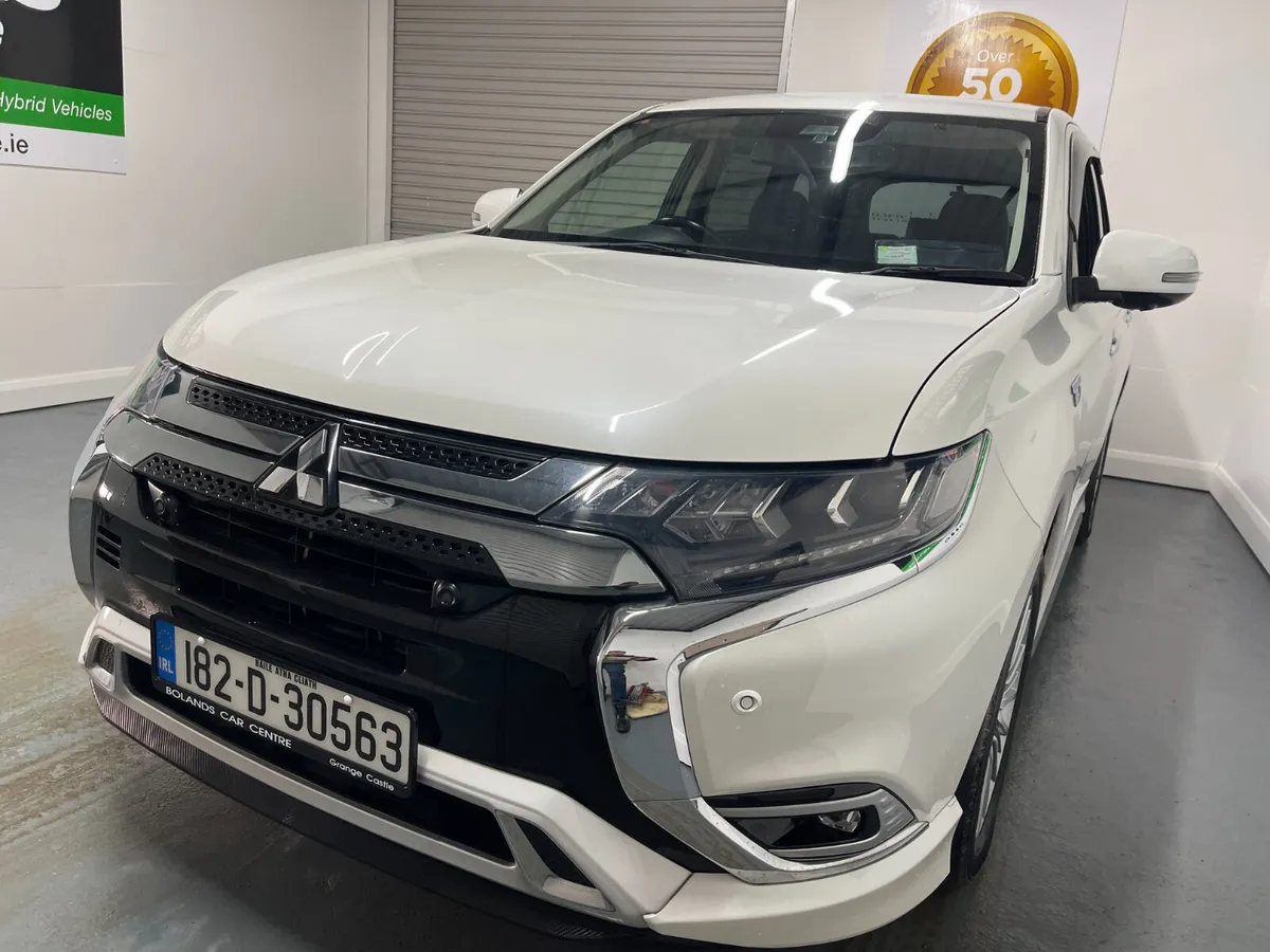 182 Mitsubishi Outlander Hybrid 2.4 Phev Automatic - Image 4