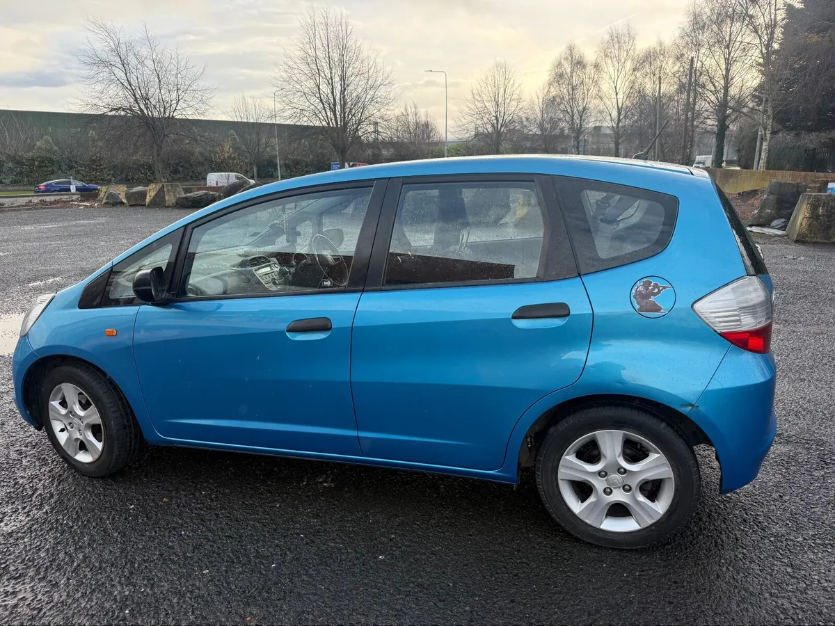 Honda Jazz 2010 - Image 3