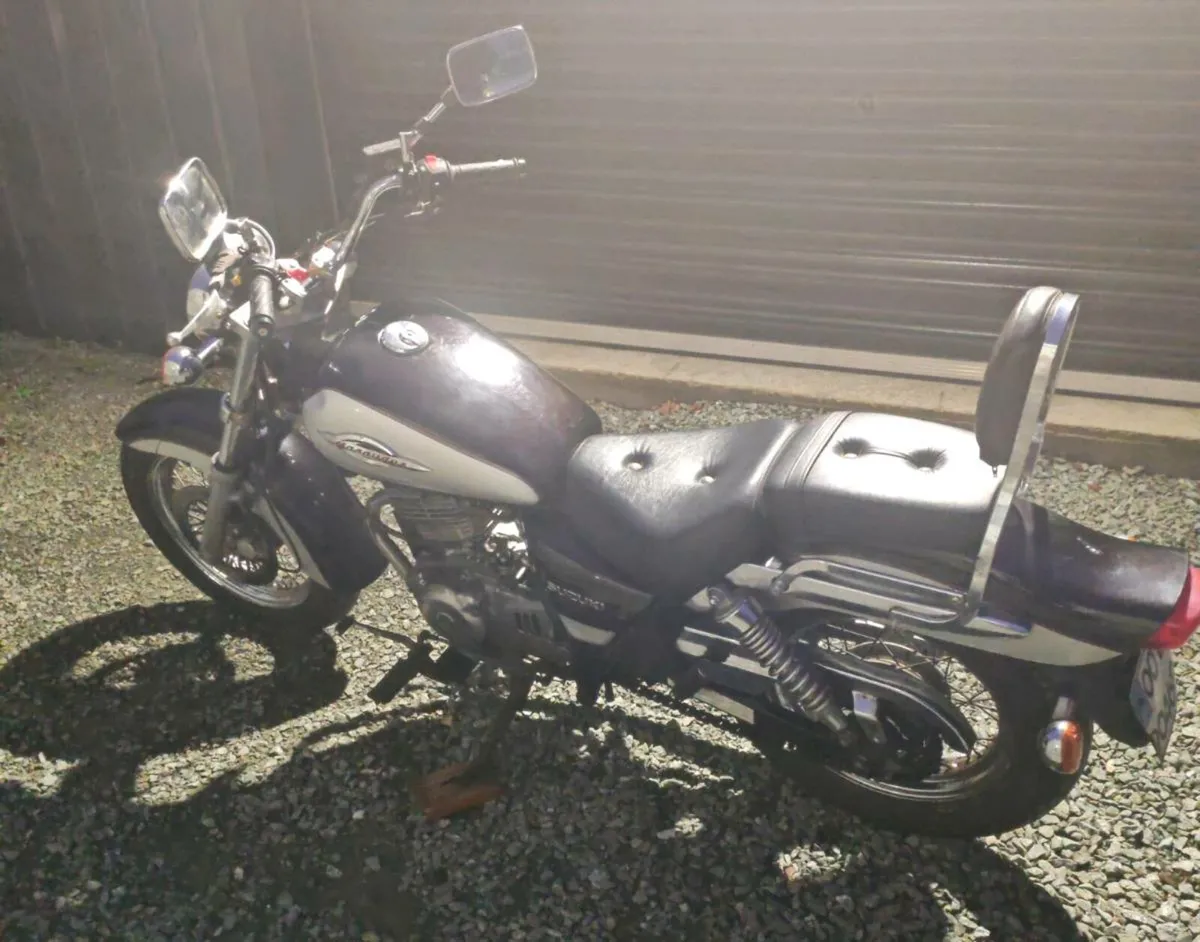Suzuki Marauder 250  - GZ250 - Image 2