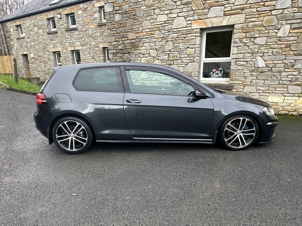 Volkswagen Golf GTD 2017 - Image 2