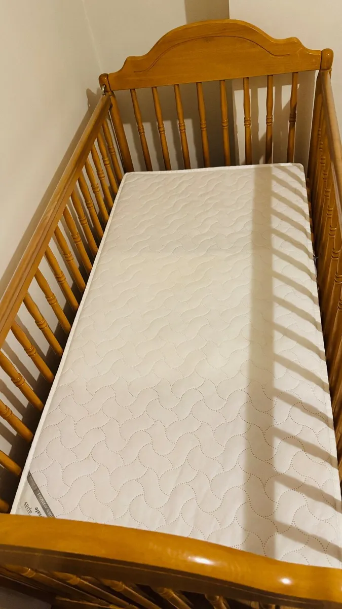 Mamas&Papas Solid Wood Baby Cot +Washable Mattress - Image 4