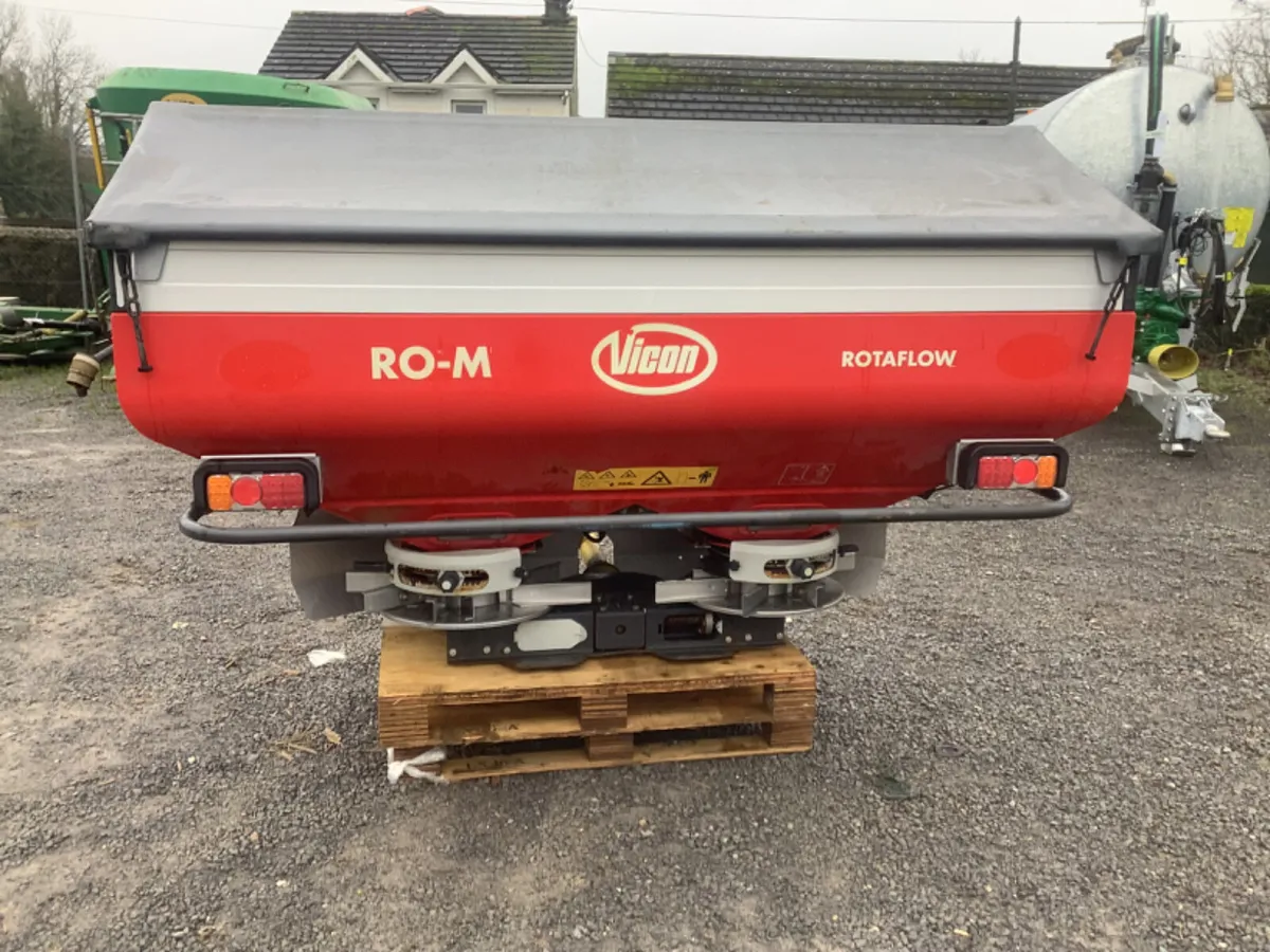 2018  Vicon Fertiliser Spreader - Image 1