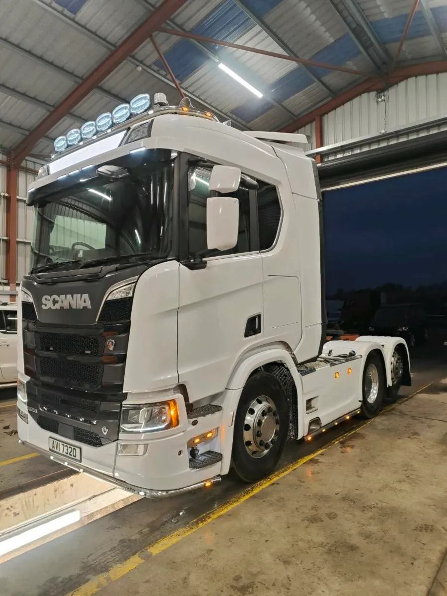 2019 Scania R650 tag axle low cab - Image 3