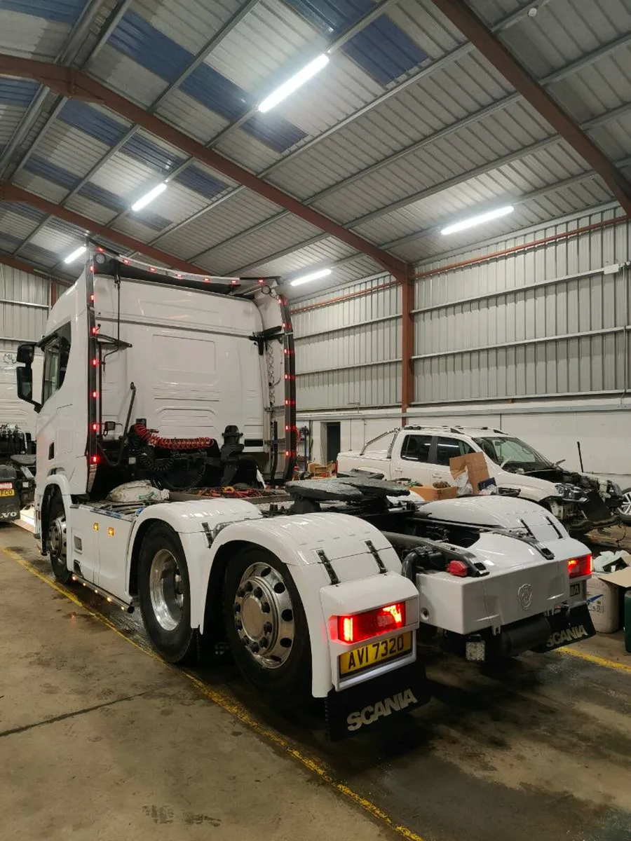 2019 Scania R650 tag axle low cab - Image 4