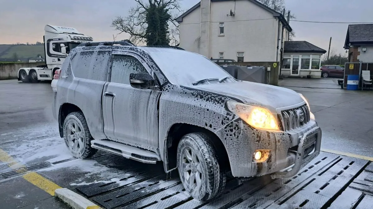 Toyota landcruiser swb auto - Image 1