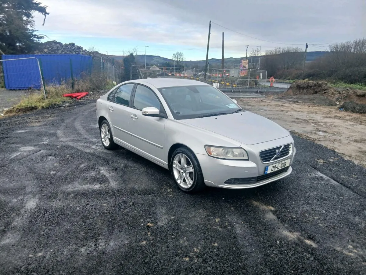 2009 Volvo S40 !! Low Miles !! - Image 1