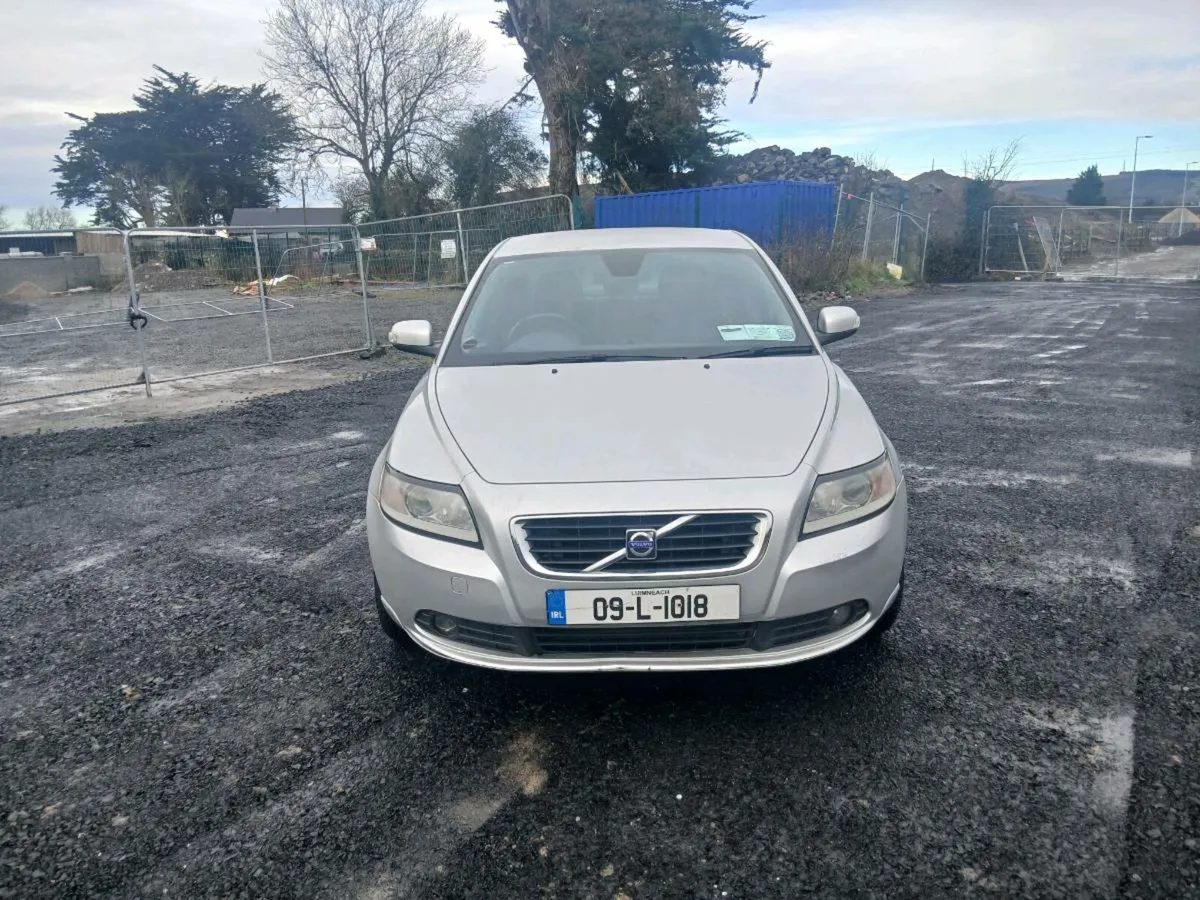 2009 Volvo S40 !! Low Miles !! - Image 2