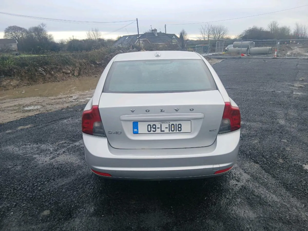 2009 Volvo S40 !! Low Miles !! - Image 4