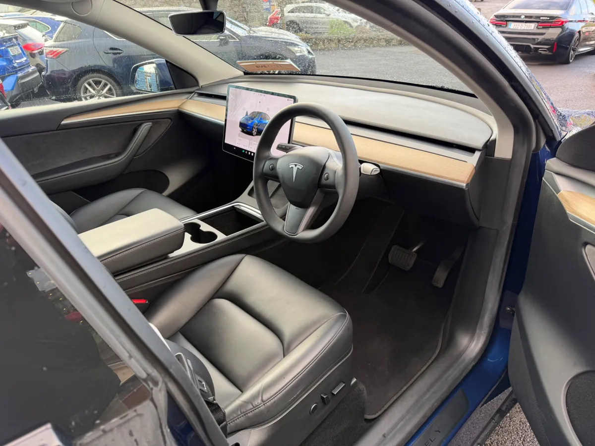 Long Range Model Y - AWD - Low mileage - Image 4