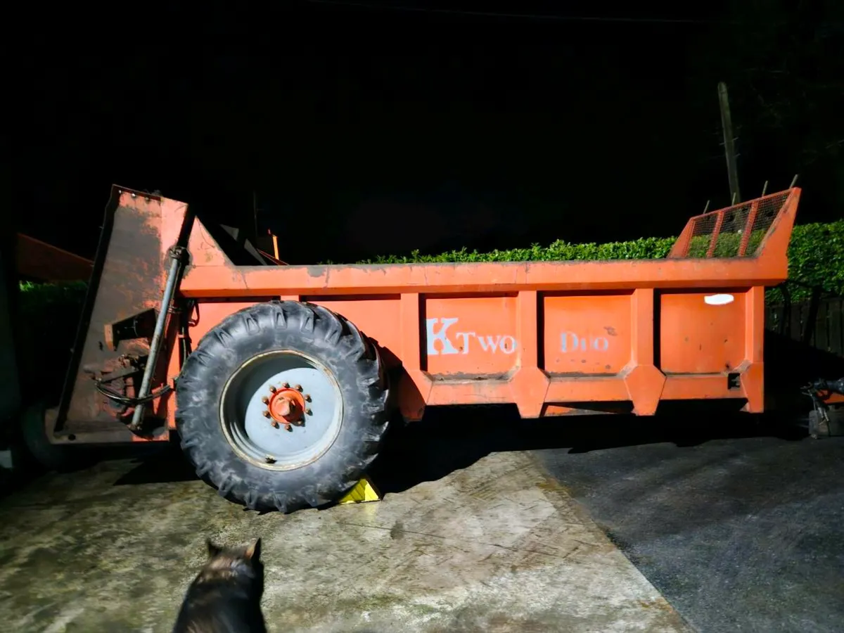 KTwo duo rear discharge muck spreader - Image 1