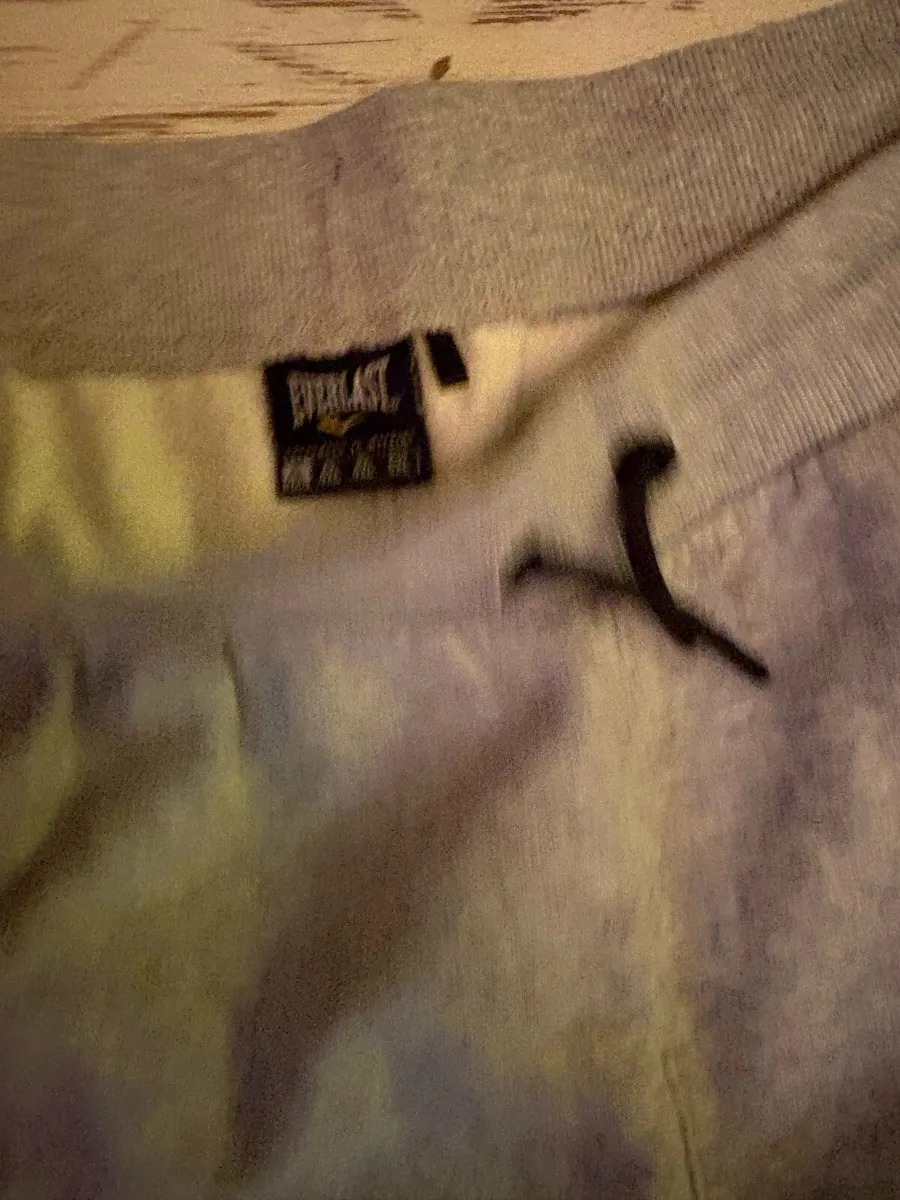 Four 4XL Everlast tracksuit bottoms - Image 2