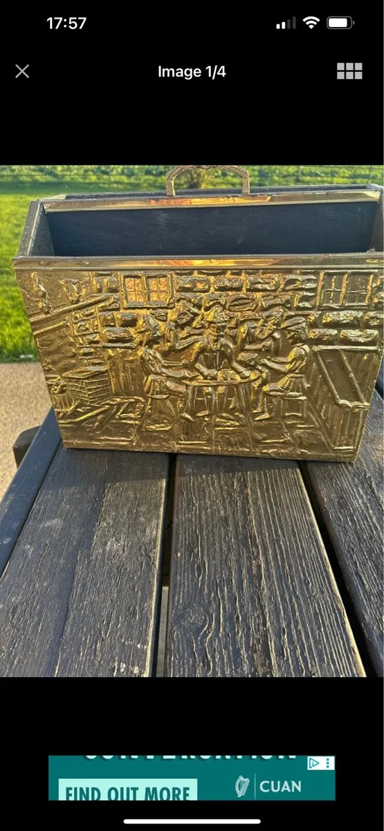 Brass book holder - Image 1