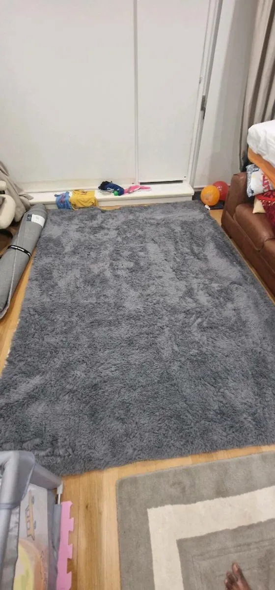 Carpet 200x180 size