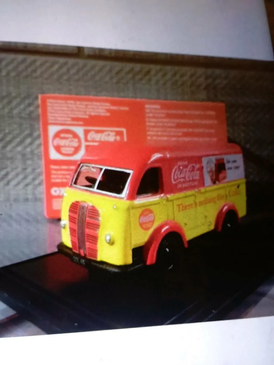 AUSTIN K8 COCA COLA OXFORD DIE - CAST 1-76  SCALE - Image 2