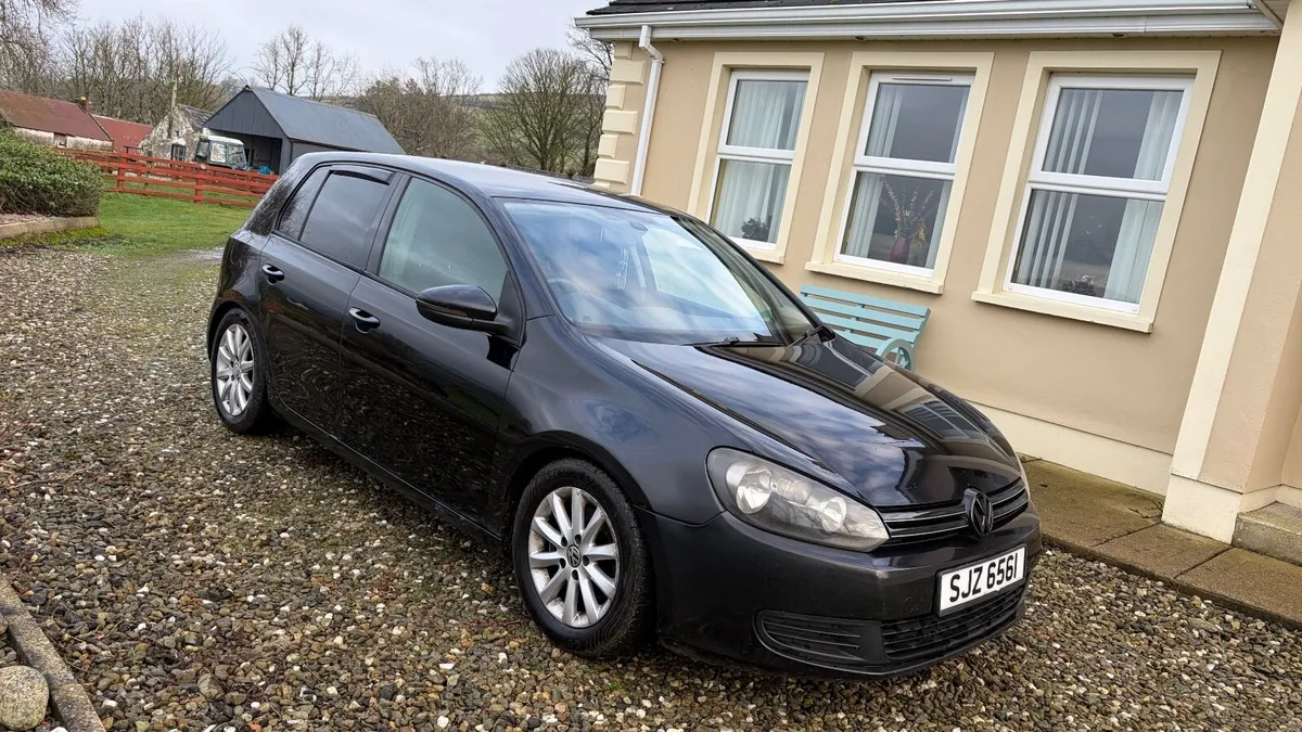 Volkswagen Golf 2009 - Image 2
