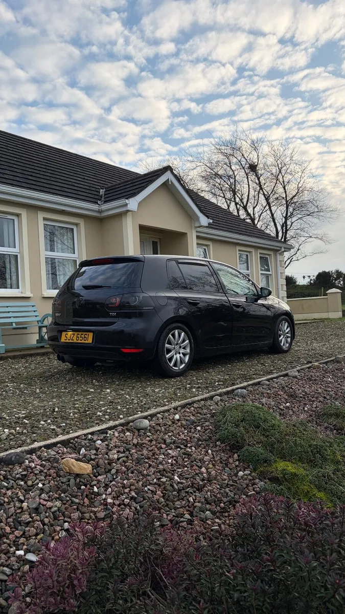 Volkswagen Golf 2009 - Image 3