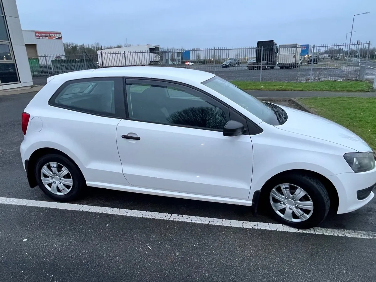 Volkswagen Polo 2011 - Image 3