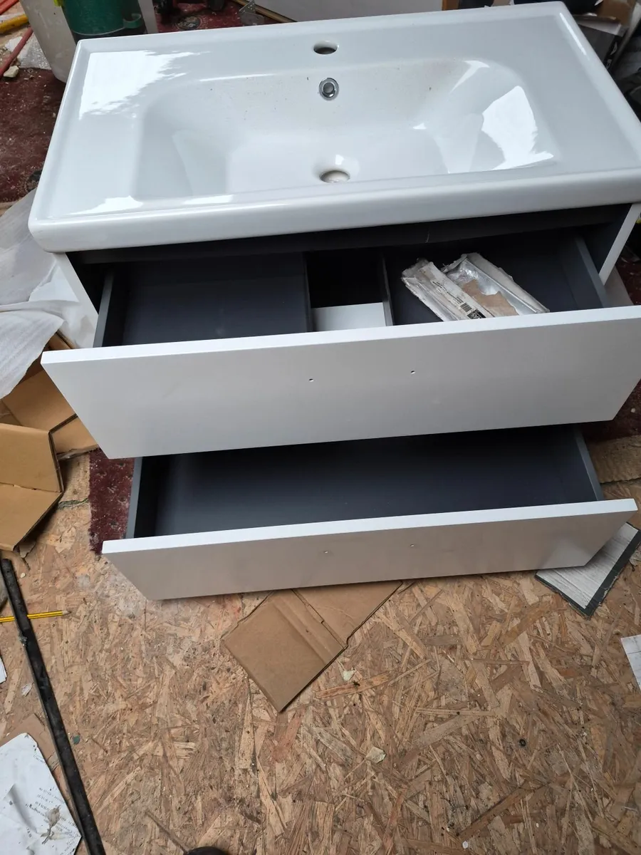 Sonas wall hung vanity unit - Image 4