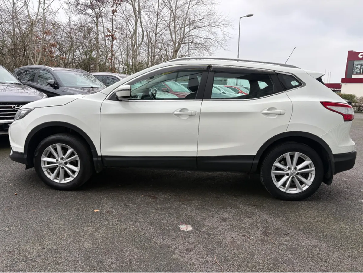 Nissan Qashqai 1.5 Diesel SV - Image 4