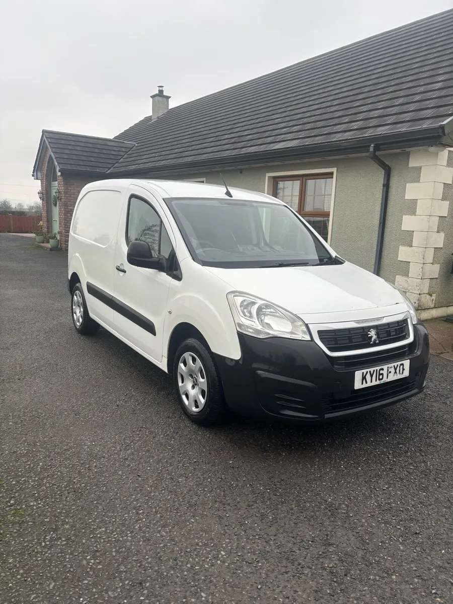 2016 Peugeot partner 200vrt (berlingo) - Image 2