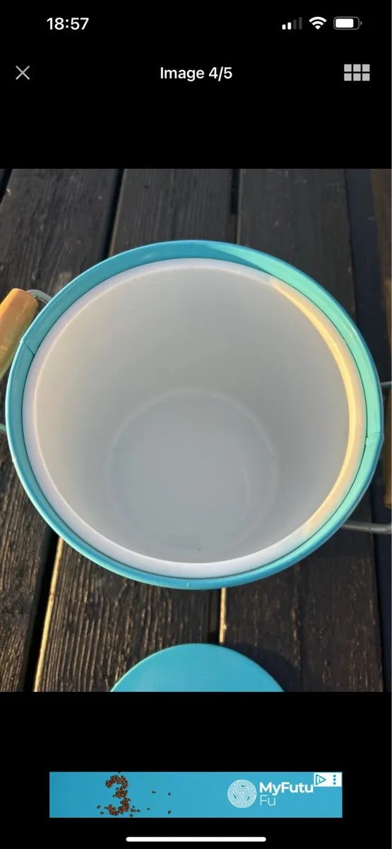 Ice bucket and scoop - Image 4